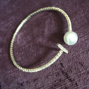 Rhinestone and pearl bracelet